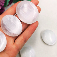 Selenite Natural Stones Palm Quartz Crystals Palm Stone Crystal Reiki Mineral Room Decor Home Decoration