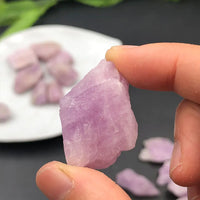 Natural Raw Kunzite Stone