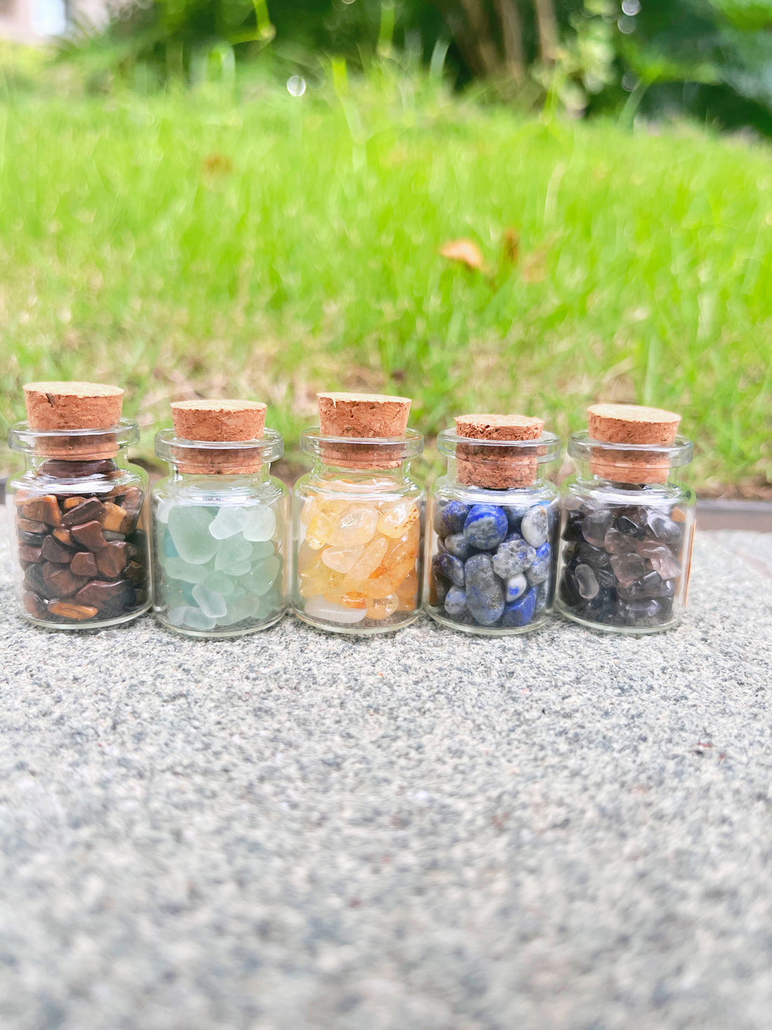 Mini Assorted Customized Crystal Healing Chip Gemstone Bottle