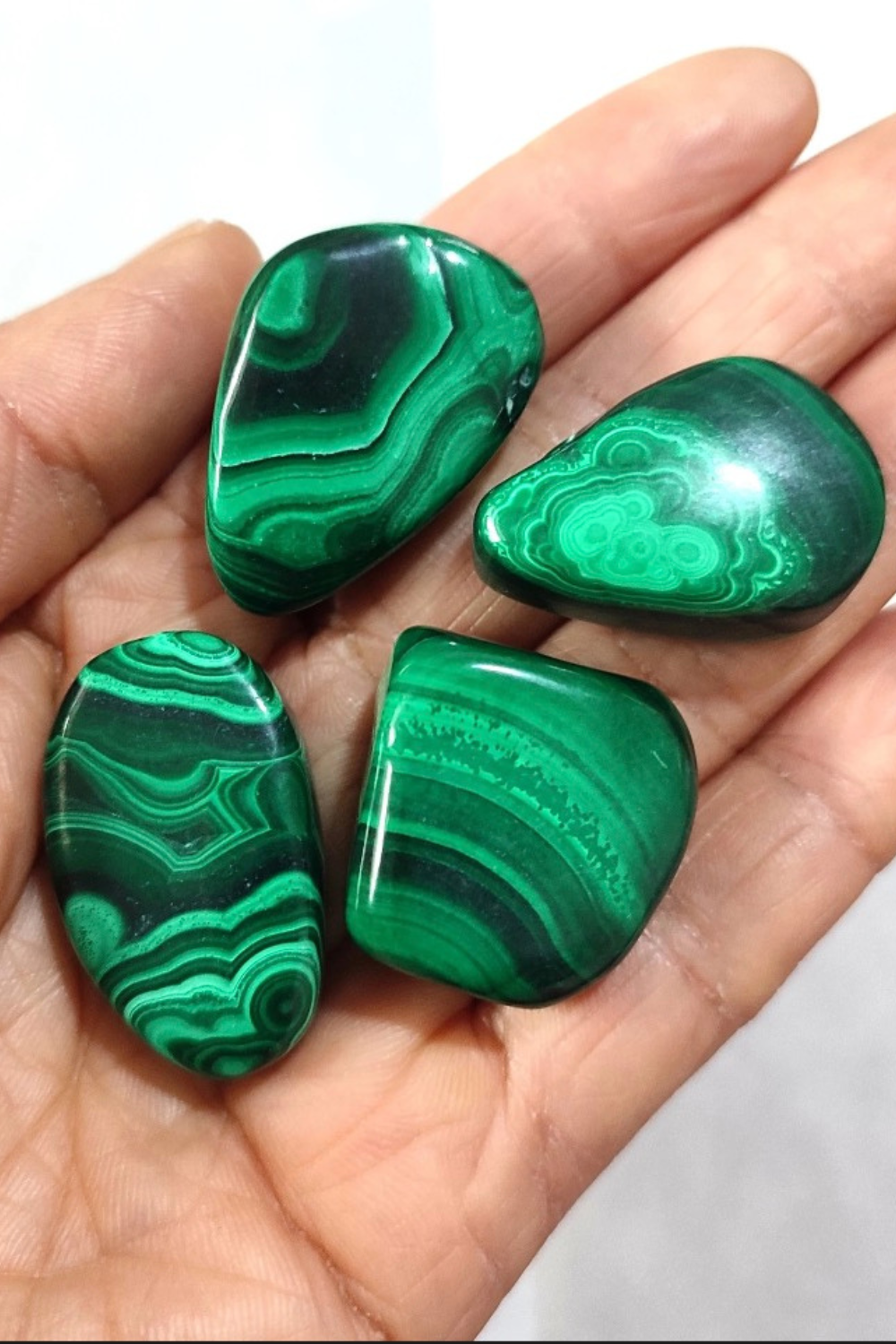 1pc Natural Malachite Tumble Stone