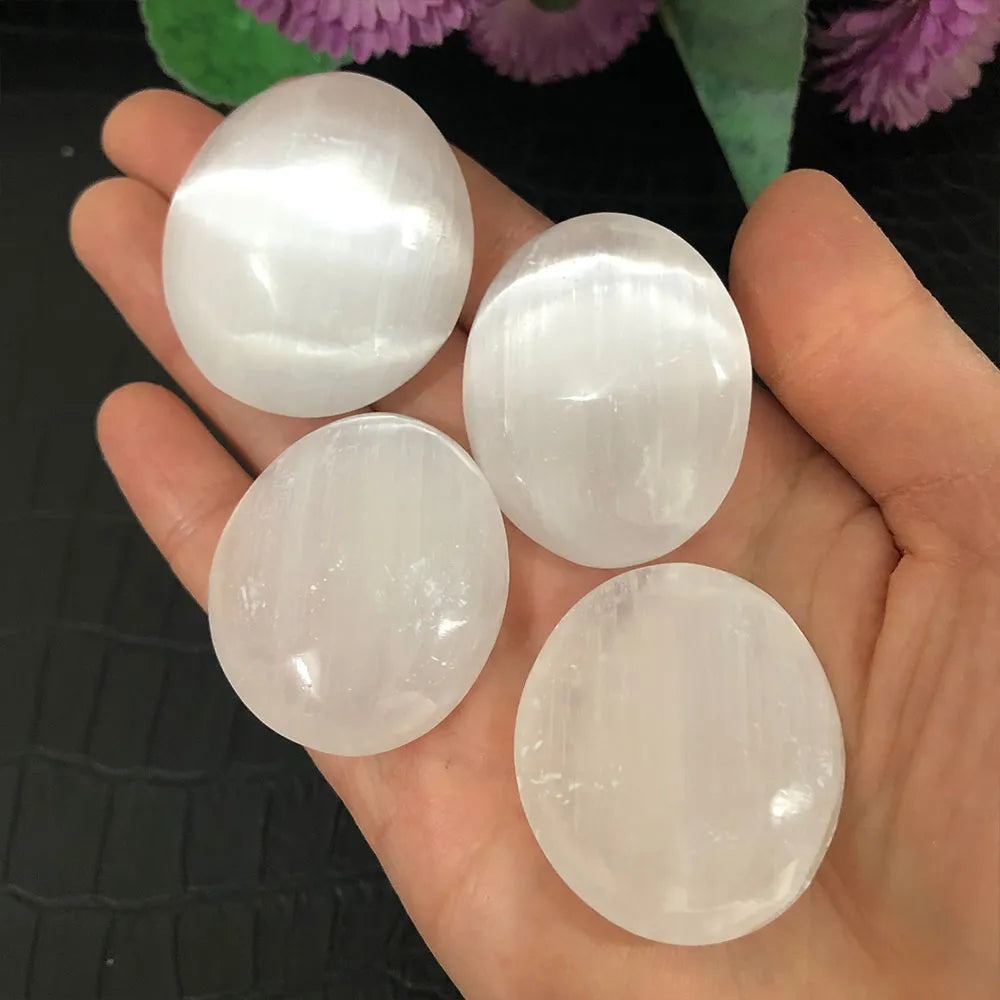 Selenite Natural Stones Palm Quartz Crystals Palm Stone Crystal Reiki Mineral Room Decor Home Decoration